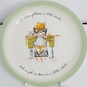 Holly Hobbie Collectors Plate 1972 A little Patience, A little smile